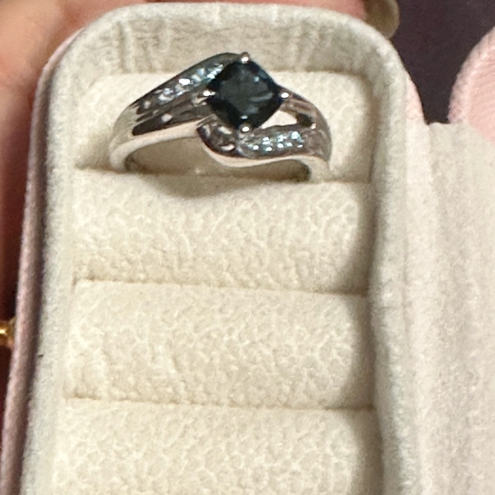 🍉Pretty ring.